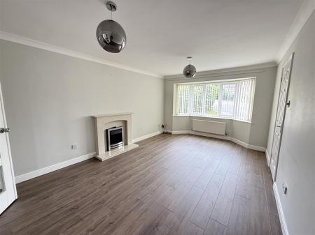 4 bedroom Detached house for sale in Hargate Road, Stapenhill, Burton-On-Trent