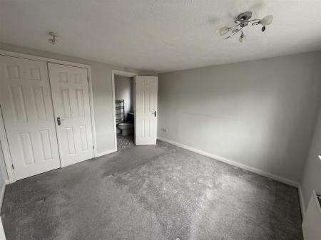 4 bedroom Detached house for sale in Hargate Road, Stapenhill, Burton-On-Trent