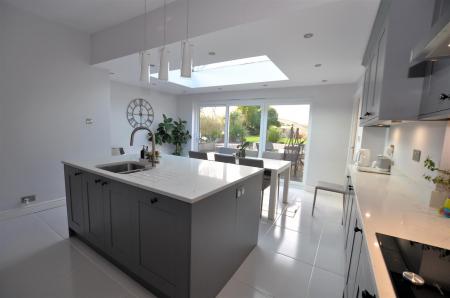 4 bedroom Detached bungalow for sale in Bitham Lane, Stretton