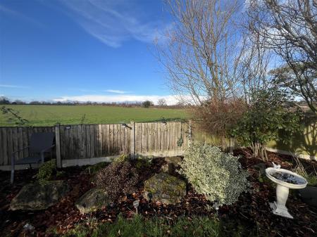 4 bedroom Detached bungalow for sale in Bitham Lane, Stretton
