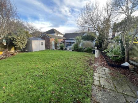 4 bedroom Detached bungalow for sale in Bitham Lane, Stretton