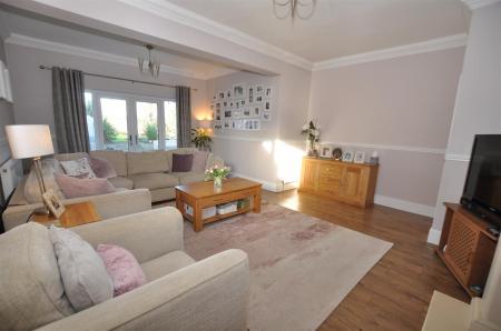 4 bedroom Detached bungalow for sale in Bitham Lane, Stretton