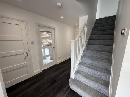 4 bedroom Detached house for sale in Kingsdale Croft, Stretton, Burton-On-Trent
