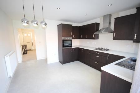 2 bedroom House to let in Blakeholme Court, Burton upon Trent, DE14