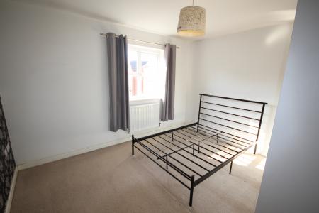 2 bedroom House to let in Blakeholme Court, Burton upon Trent, DE14