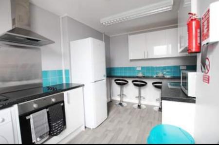 1 bedroom House share to let in Borough Road, Burton upon Trent, DE14