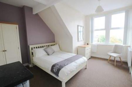 1 bedroom House share to let in Borough Road, Burton upon Trent, DE14