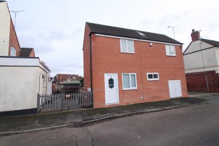 Dominion Road, Derbyshire, Swadlincote, DE11