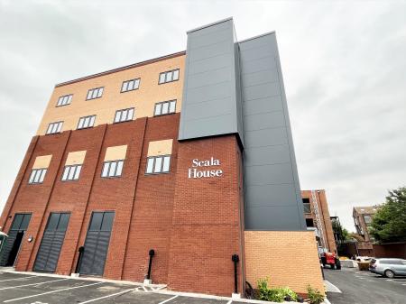 Fleet St, Staffordshire, Burton upon Trent, DE14