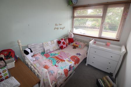 3 bedroom Terraced House to let in Harrow Drive, Burton Upon Trent, Branston, DE14