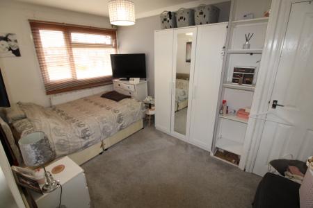 3 bedroom Terraced House to let in Harrow Drive, Burton Upon Trent, Branston, DE14