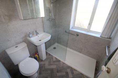3 bedroom Semi-detached house to let in Leamington Road, Burton Upon Trent, Branston, DE14