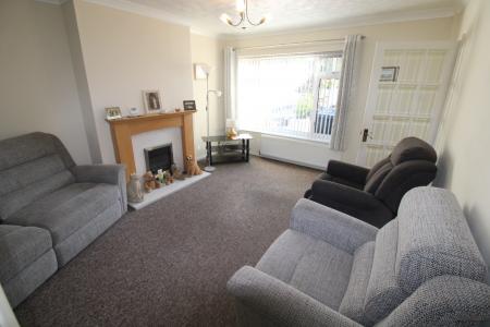 3 bedroom Semi-detached house to let in Leamington Road, Burton Upon Trent, Branston, DE14