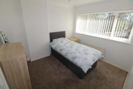 3 bedroom Semi-detached house to let in Leamington Road, Burton Upon Trent, Branston, DE14