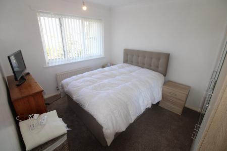 3 bedroom Semi-detached house to let in Leamington Road, Burton Upon Trent, Branston, DE14