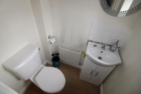 4 bedroom Detached house to let in Maple Way, Burton Upon Trent, Branston, DE14