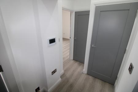 1 bedroom Flat to let in Market Place, Staffordshire, Burton upon Trent, DE14