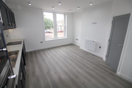 1 bedroom Flat to let in Market Place, Staffordshire, Burton upon Trent, DE14