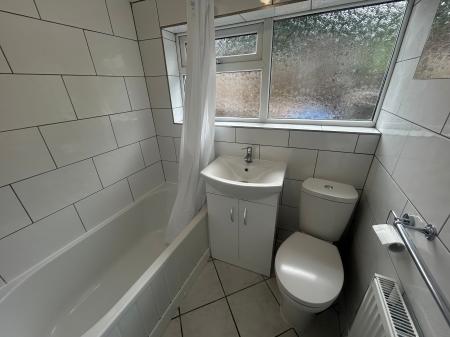 3 bedroom Terraced House to let in Mill Hill Lane, Winshill, Burton upon Trent, DE15