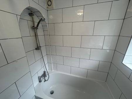 3 bedroom Terraced House to let in Mill Hill Lane, Winshill, Burton upon Trent, DE15