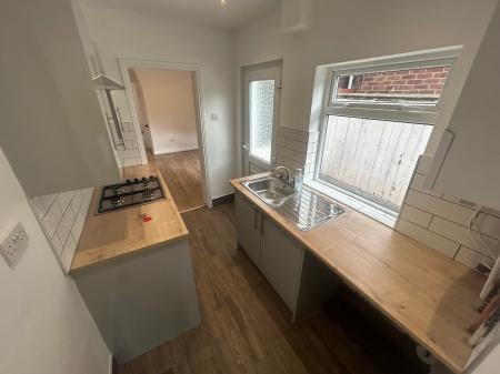 3 bedroom Terraced House to let in Mill Hill Lane, Winshill, Burton upon Trent, DE15