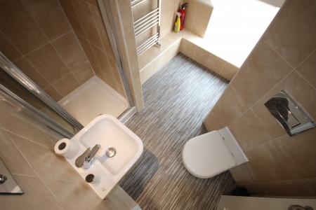 1 bedroom House share to let in Shobnall Street, Staffordshire, Burton upon Trent, DE14