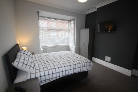 1 bedroom House share to let in Shobnall Street, Staffordshire, Burton upon Trent, DE14
