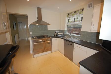 1 bedroom House share to let in Shobnall Street, Staffordshire, Burton upon Trent, DE14