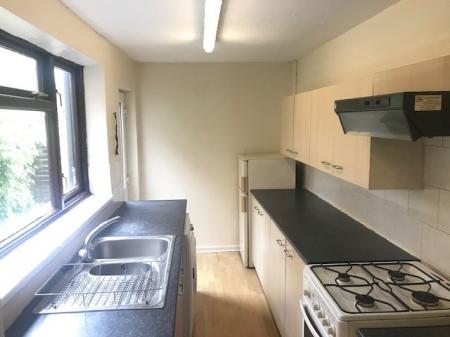 2 bedroom Terraced House to let in South Broadway Street, Staffordshire, Burton upon Trent, DE14