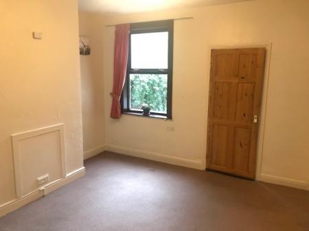 2 bedroom Terraced House to let in South Broadway Street, Staffordshire, Burton upon Trent, DE14