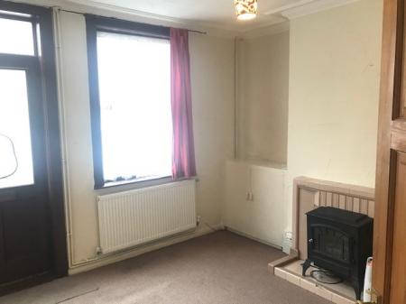 2 bedroom Terraced House to let in South Broadway Street, Staffordshire, Burton upon Trent, DE14