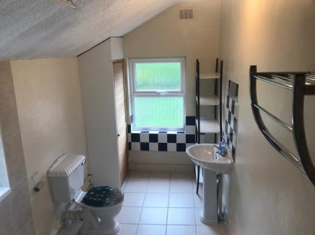 2 bedroom Terraced House to let in South Broadway Street, Staffordshire, Burton upon Trent, DE14