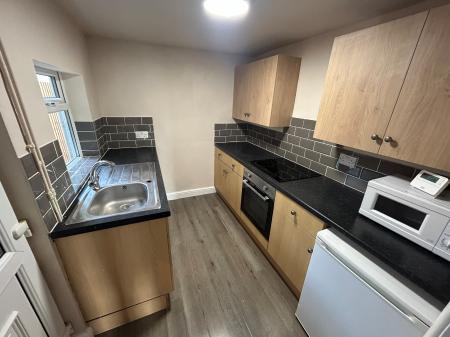 2 bedroom Terraced House to let in Vernon Terrace, Staffordshire, Burton upon Trent, DE14