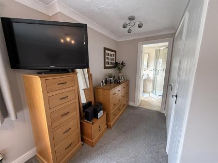 3 bedroom Detached house for sale in Churchward Drive, Stretton, Burton-On-Trent