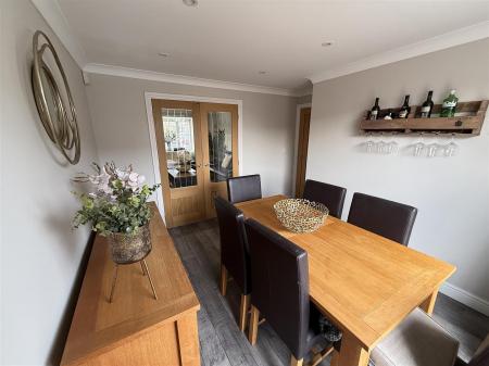 3 bedroom Detached house for sale in Churchward Drive, Stretton, Burton-On-Trent
