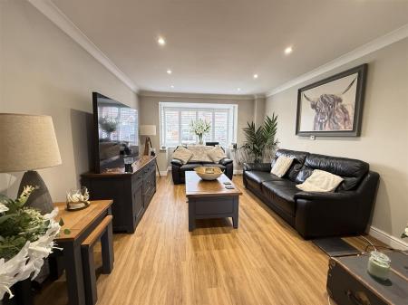 3 bedroom Detached house for sale in Churchward Drive, Stretton, Burton-On-Trent