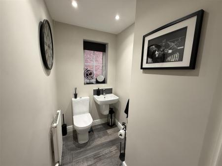 3 bedroom Detached house for sale in Churchward Drive, Stretton, Burton-On-Trent