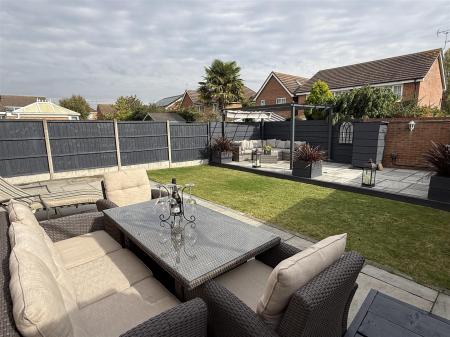 3 bedroom Detached house for sale in Churchward Drive, Stretton, Burton-On-Trent