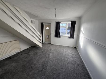 2 bedroom Semi-detached house for sale in Glamis Close, Stretton