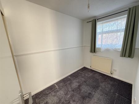 2 bedroom Semi-detached house for sale in Glamis Close, Stretton