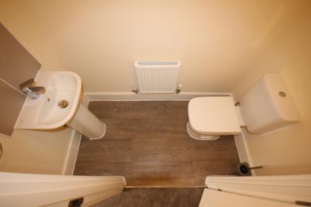 3 bedroom Detached house to let in Bath Road, Derbyshire, Castle Gresley, DE11