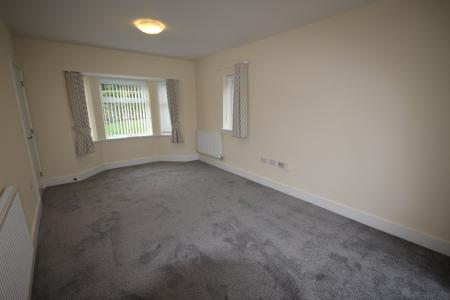 3 bedroom Detached house to let in Bath Road, Derbyshire, Castle Gresley, DE11