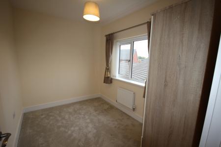 3 bedroom Detached house to let in Bath Road, Derbyshire, Castle Gresley, DE11