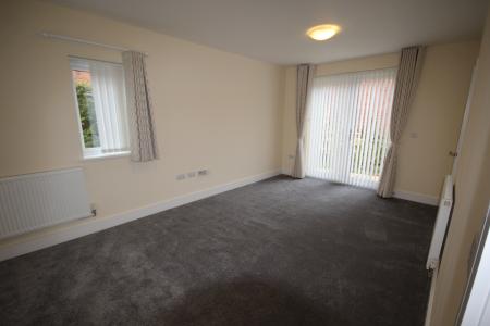 3 bedroom Detached house to let in Bath Road, Derbyshire, Castle Gresley, DE11