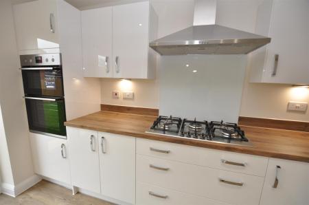 4 bedroom Detached house for sale in Marley Way, Drakelow, Burton on Trent