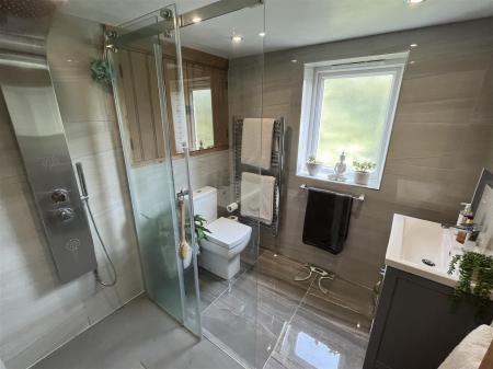 4 bedroom Cottage for sale in Nankirks Lane, Anslow, Burton-On-Trent