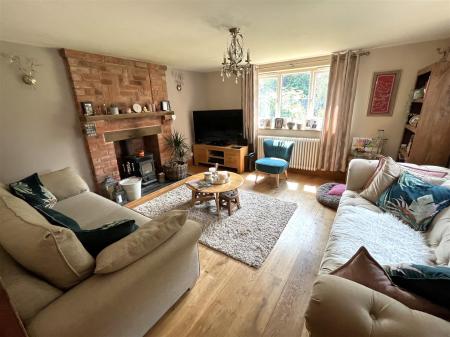 4 bedroom Cottage for sale in Nankirks Lane, Anslow, Burton-On-Trent