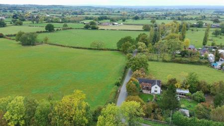 4 bedroom Cottage for sale in Nankirks Lane, Anslow, Burton-On-Trent