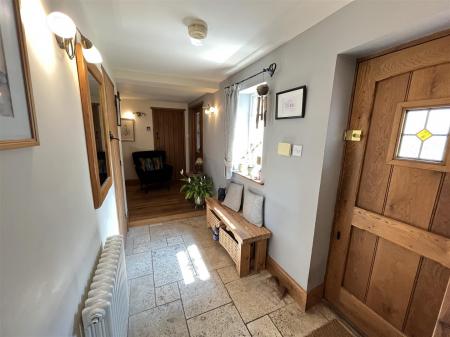 4 bedroom Cottage for sale in Nankirks Lane, Anslow, Burton-On-Trent
