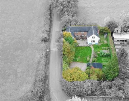 4 bedroom Cottage for sale in Nankirks Lane, Anslow, Burton-On-Trent